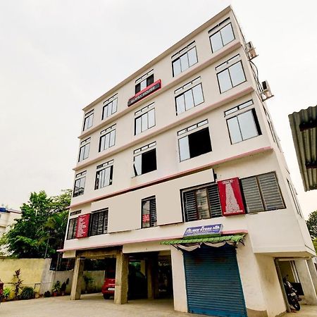 Oyo 80488 Mi Casa Homestay Gauháti Kültér fotó